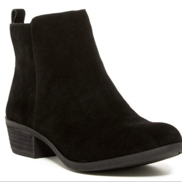 Vince Camuto Brystal Boot in Black. - Picture 1 of 11